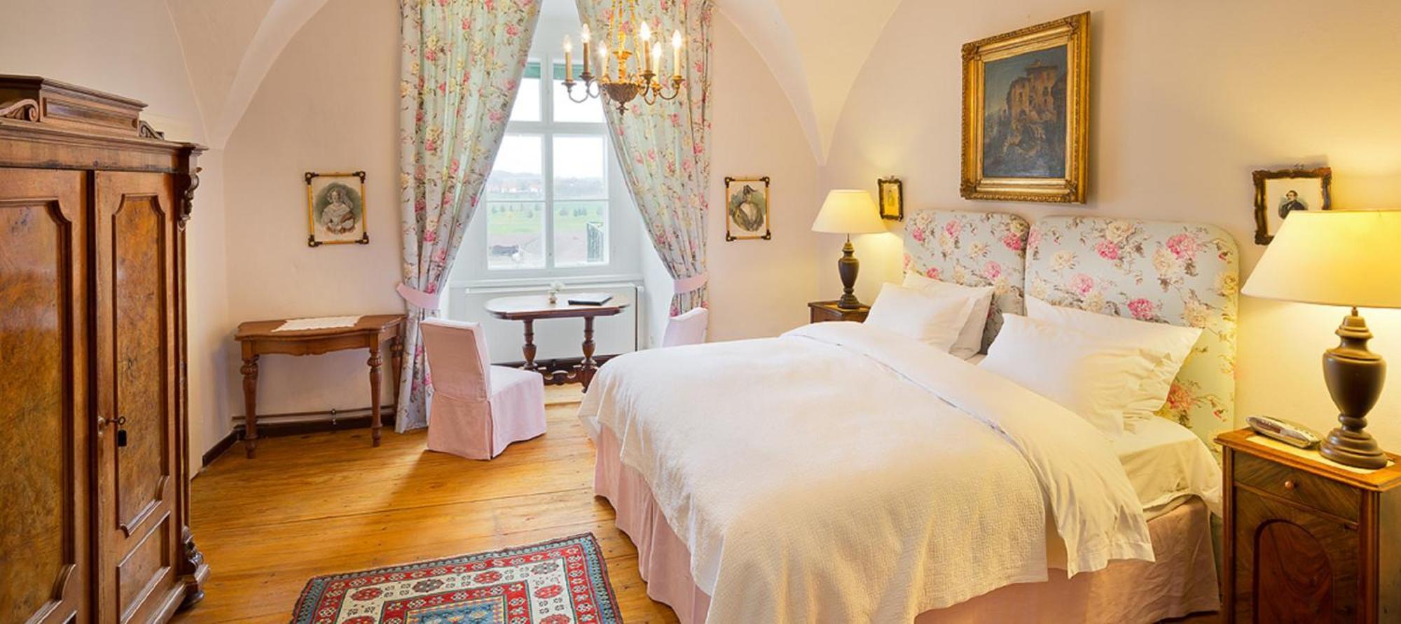 Schloss Ernegg 3*